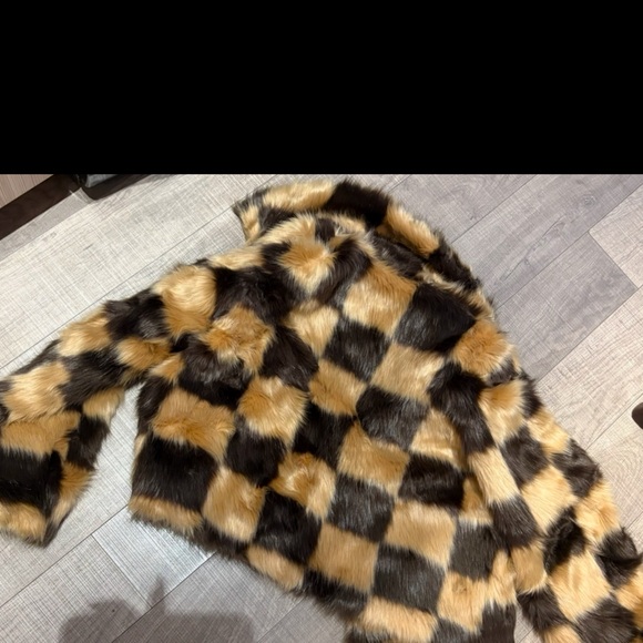 12th tribe faux fur coat - small - Picture 9 of 10
